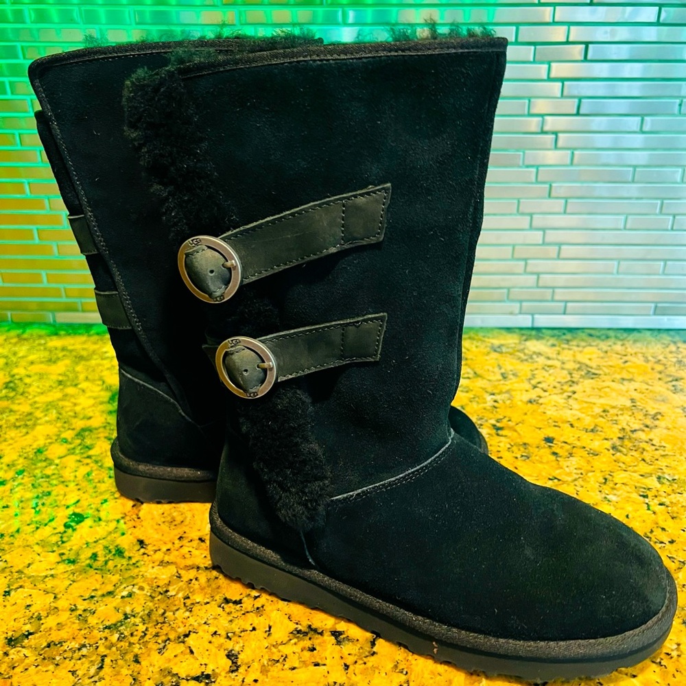 UGGS for women black size 9 never used. No tags, no box.